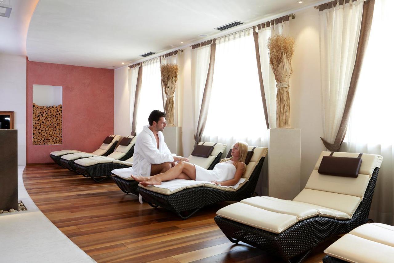 Hotel Carmen Dolomites Santa Cristina Val Gardena Esterno foto